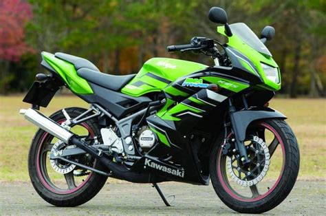 Harga Kawasaki Ninja 150R - Apa Yang Ditawarkan Motor Sport Ini?
