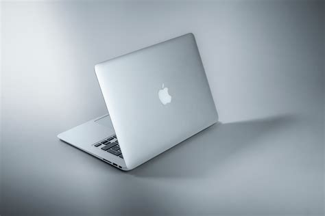 Harga Laptop Apple: Cari Tahu Yang Terbaik Untuk Anda!