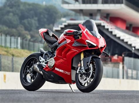 Harga Motor Ducati Panigale V4 – Lebih Mahal dan Lebih Istimewa