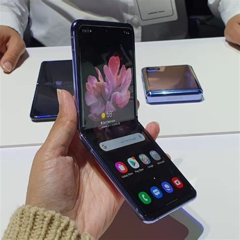 Harga Samsung Lipat Terbaru di Indonesia