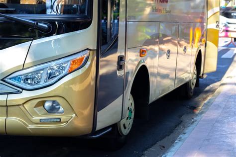 Harga Bus Bekas: Cara Membeli Mobil Murah dan Berkualitas