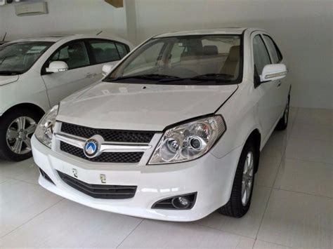 Harga Mobil Geely MK1