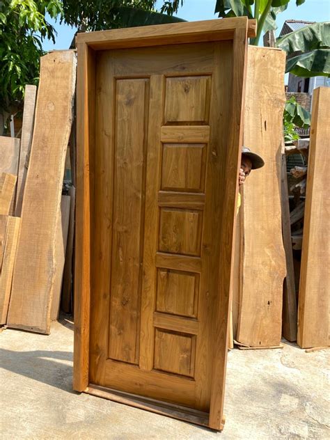 Harga Pintu Kayu Terbaru dan Terjangkau untuk Kebutuhan Rumah Anda