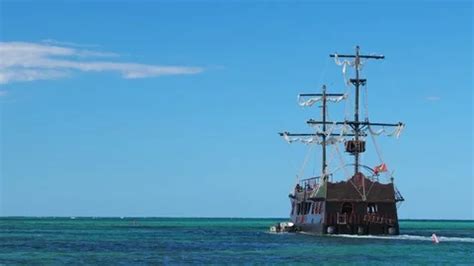 Having Fun on Pirate Ship