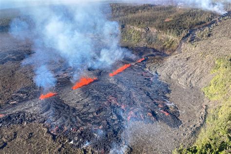 Hawaii volcanoes