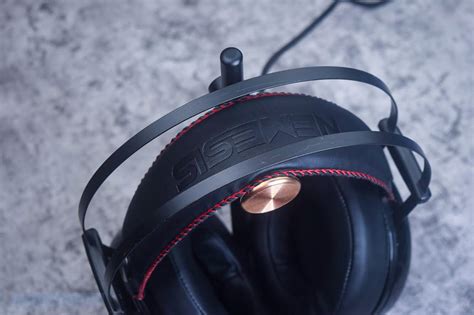 Headset Gaming 300 Ribuan