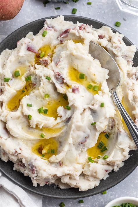 Wholesome Recipe: Vibrant Red Skin Mashed Potatoes for Health Enthusiasts