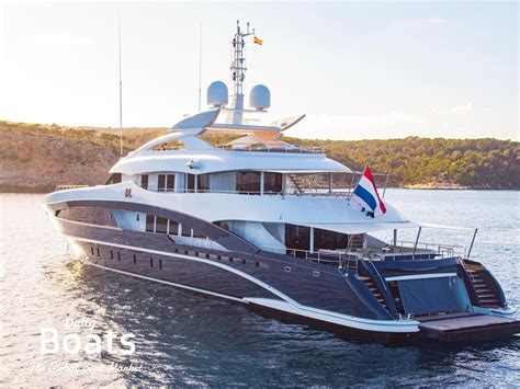 Heesen 5000 Series yacht