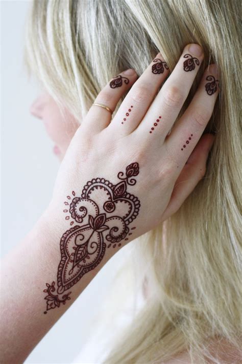 Colored Henna Tattoo Designs Latest Mehandi Design