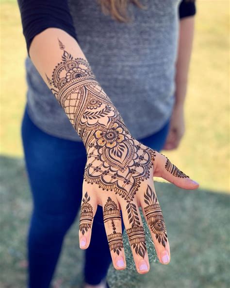 Henna artist in San Diego Henna tattoo designs, Henna