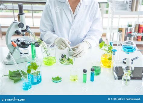 Herbal Laboratory Review: Is This Brand Worth Trying?