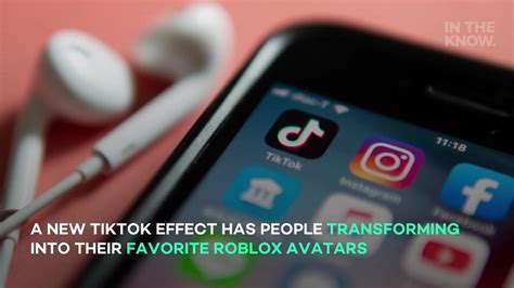 Here\'s how to turn yourself into a giant Roblox avatar on TikTok