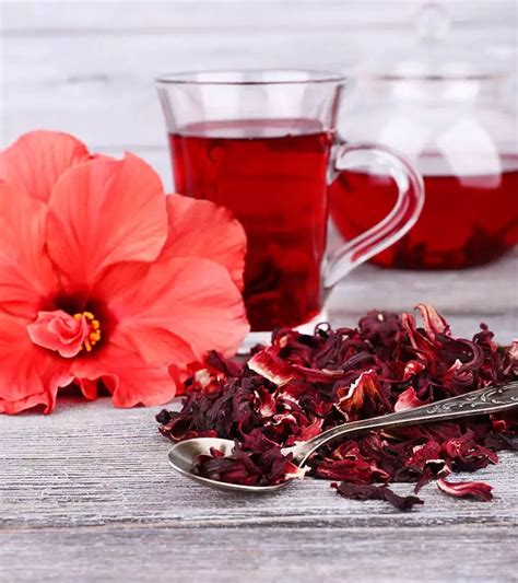 Hibiscus Tea: Health Boost & Vibrant Wellness.