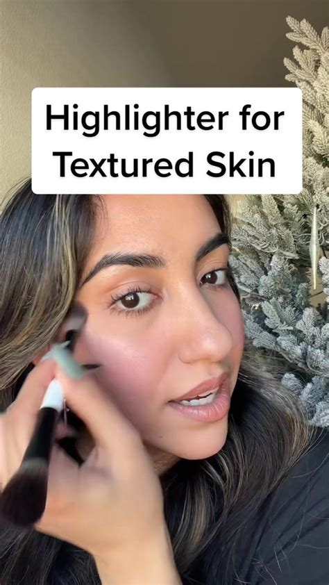 Top 10 Highlighters for Perfectly Radiant Textured Skin