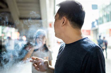 Hindari Asap Rokok