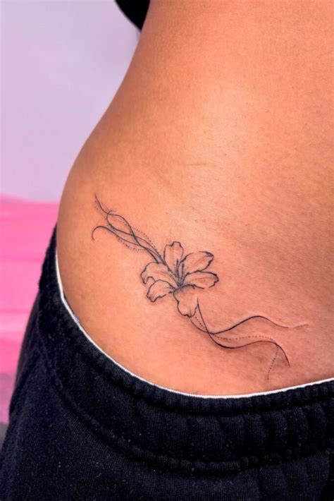 Hip Tattoos For Ladies
