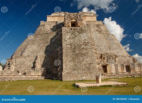 Historical Mayan Ruins