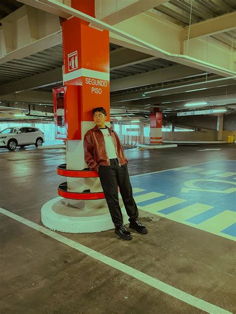 Revolutionize Your Parking Experience – Discover the Benefits of Hit Pillar Parking Garage!