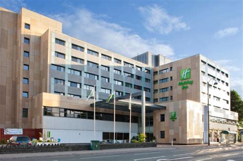 Holiday Inn Cardiff City Cardiff, Seamless Connectivity for Business or Leisure