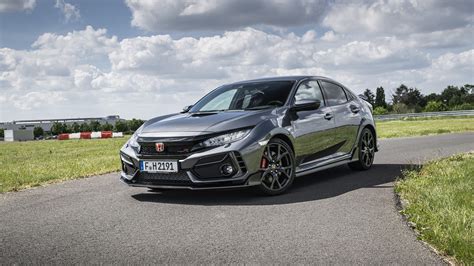 Unleash the Thrill: Honda Civic Type R Sport Line – The Perfect Blend of Performance and Style!