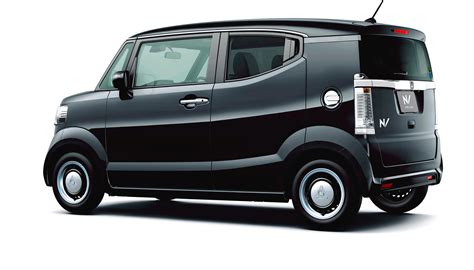 Unleash Your Style with the Honda N-Box Slash – The Perfect Blend of Comfort and Performance!