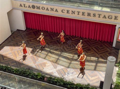 Honolulu Setting the Stage