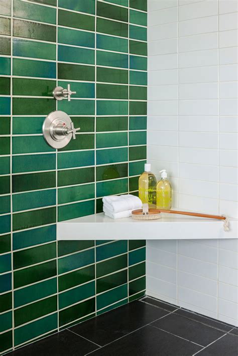 Horizontal Stacked Tile Pattern