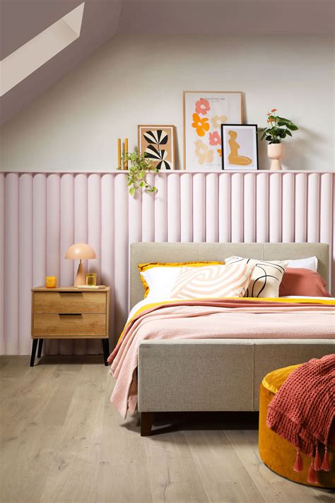 Horizontal paneling bedroom