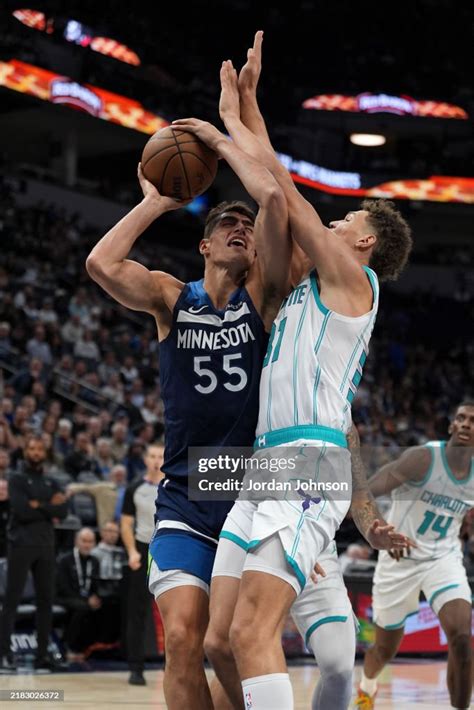 Hornets Timberwolves Basketball