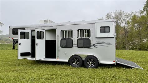 Horse Trailers | Maxey Trailers