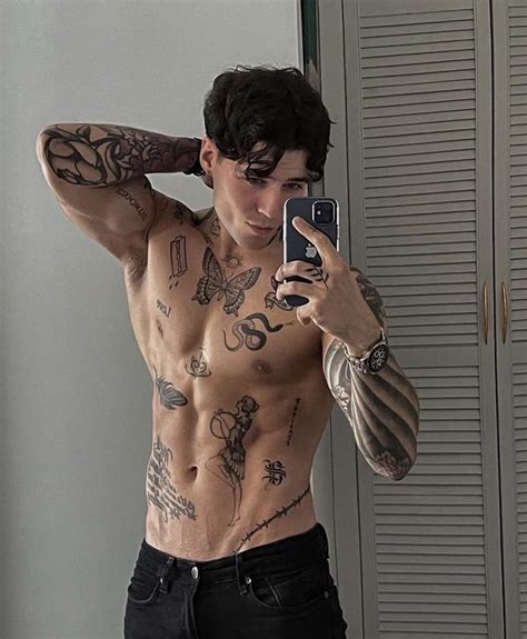 Hot Guys With Tattoos Aesthetic