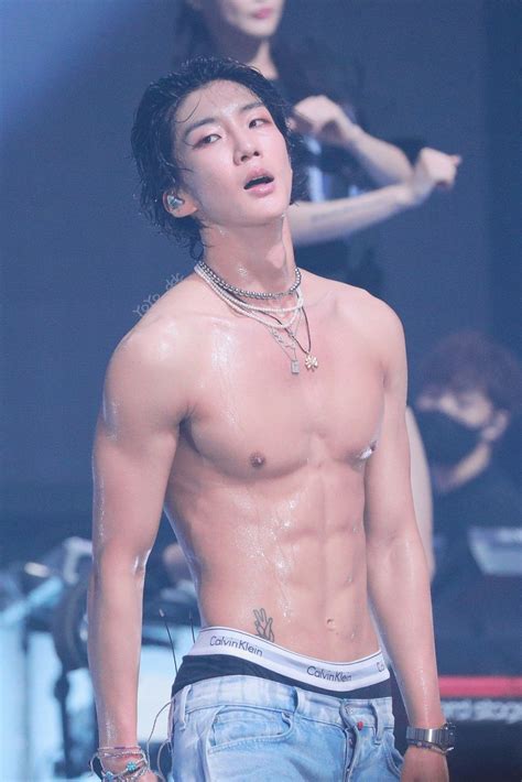 Hot Kpop Guys