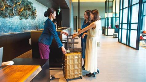 Hotel Luggage Delivery