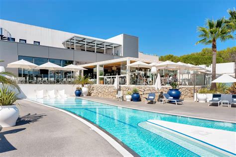 Hotel Restaurant Avec Piscine