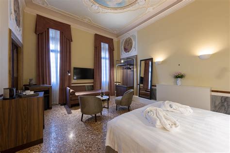 Hotel Reviews Venice