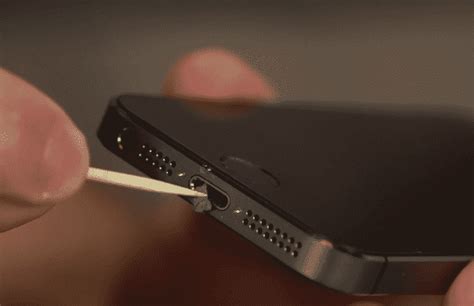 How Can You Tell if Your iPhone Charge Port is Broken?