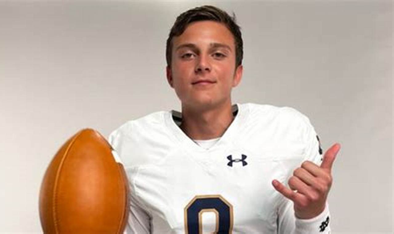 How Old Is The Notre Dame Quarterback 2024