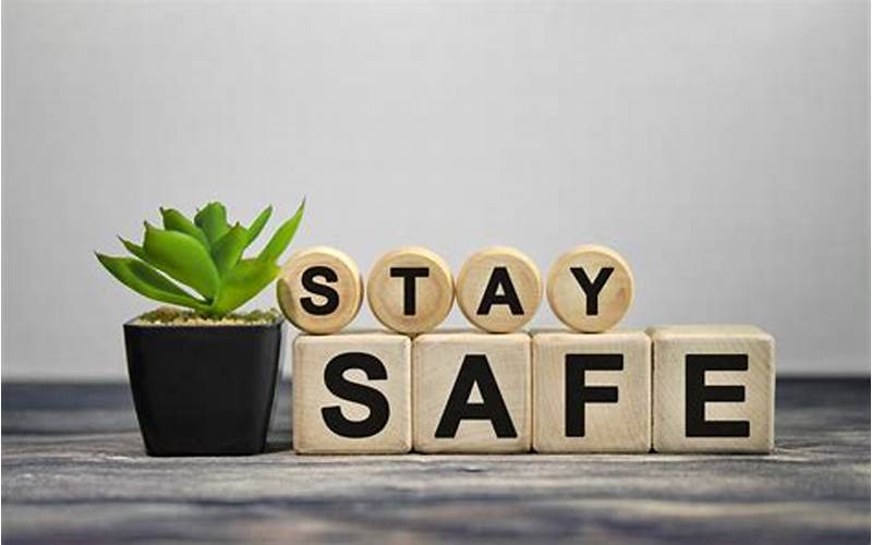 How To Stay Safe When Meeting With Sellers