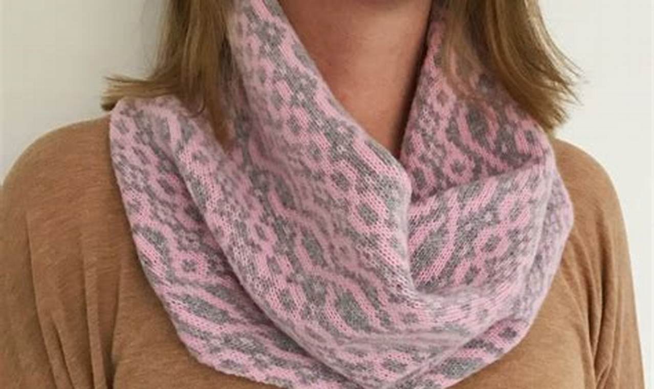How to Knit a Snood Scarf