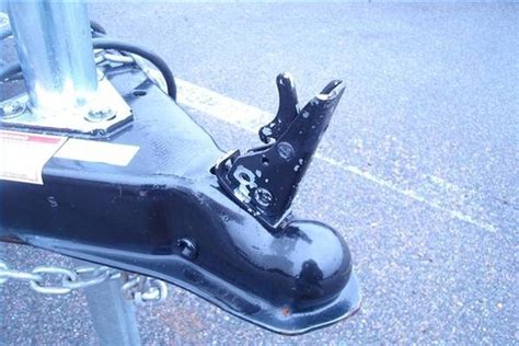 How Does A Trailer Coupler Lock Work