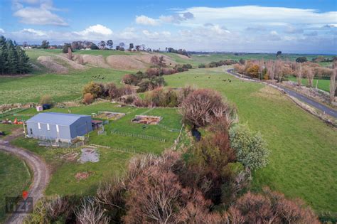 Discover the Surprising Size of New Zealand: How Many Acres Does the Island Nation Span?