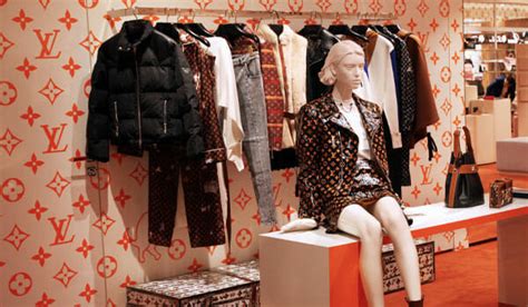 Untold Struggles of Louis Vuitton Employees: Revealing Their Injustice Wages