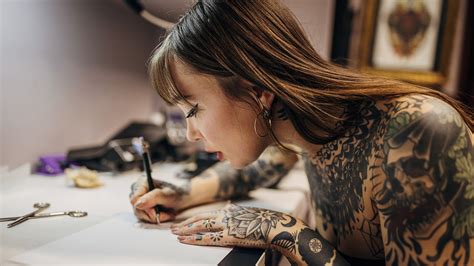 How To Be An Tattoo Artist