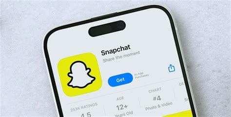 Empower Your Privacy: Foil Unwanted Intruders from Your Snapchat Story