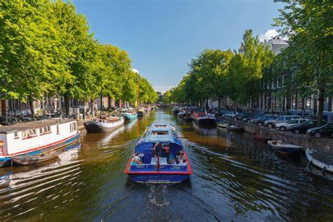 How To Book Private Canal Tour