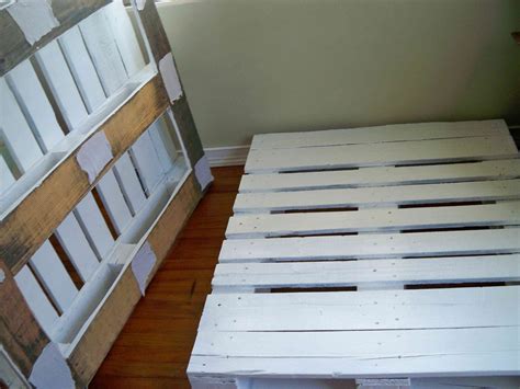 How To Build Pallet Bed With Storage