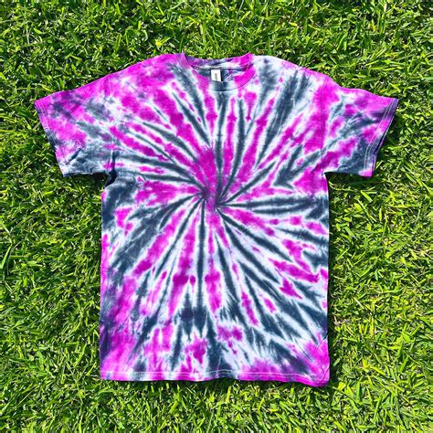 Ultimate Guide: How to Clean a Tie Dye Shirt in 5 Simple Steps