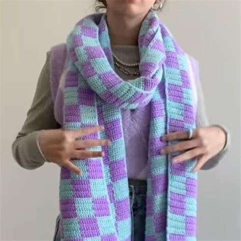 How To Crochet A Checkered Scarf