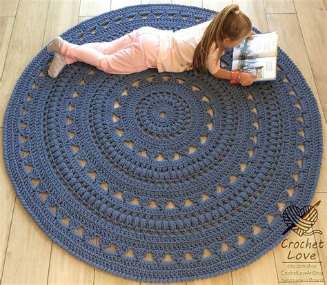 How To Crochet A Round Rug