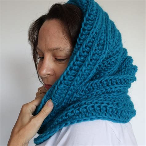 How To Crochet A Snood
